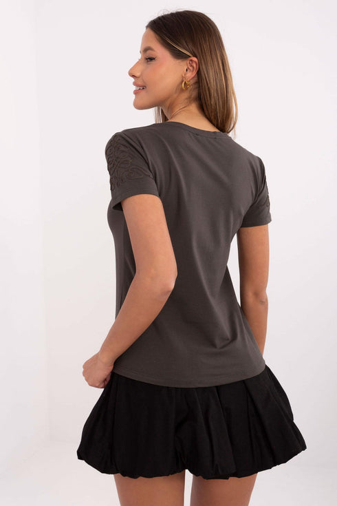 T-shirt model 210661 Relevance